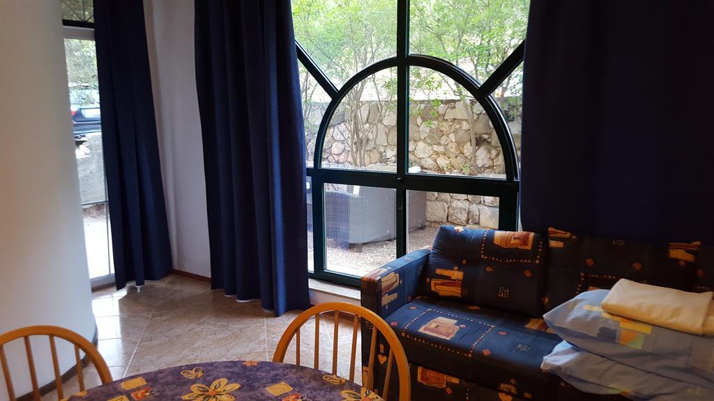 Apartments Vile Holiday Živogošće Esterno foto