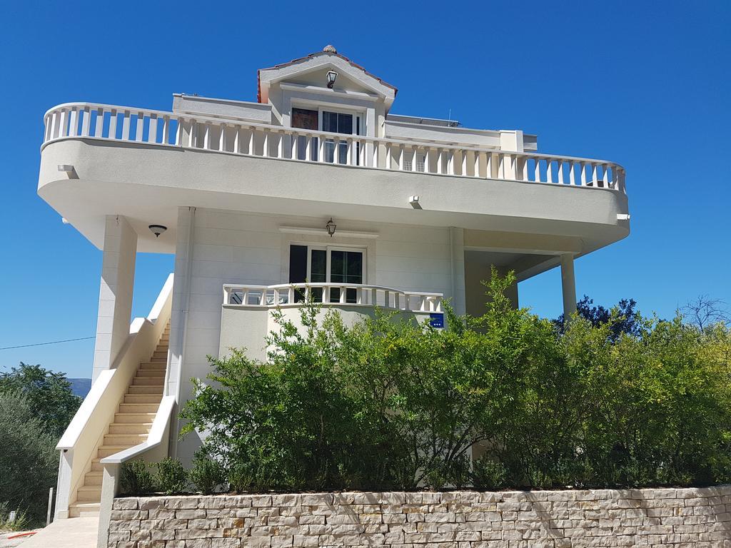 Apartments Vile Holiday Živogošće Esterno foto